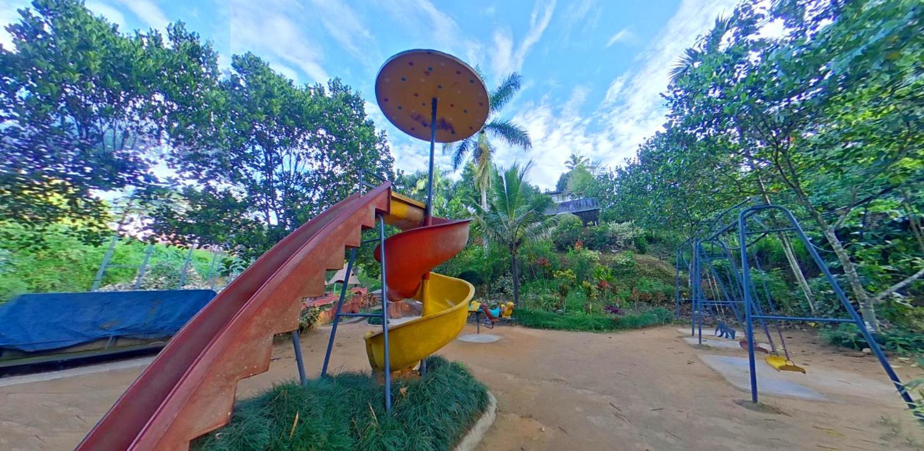 Bed and Breakfast Wayanad Royal Stream Калпетта Экстерьер фото